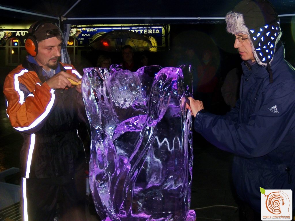 Live Show - Skulptur aus Eis